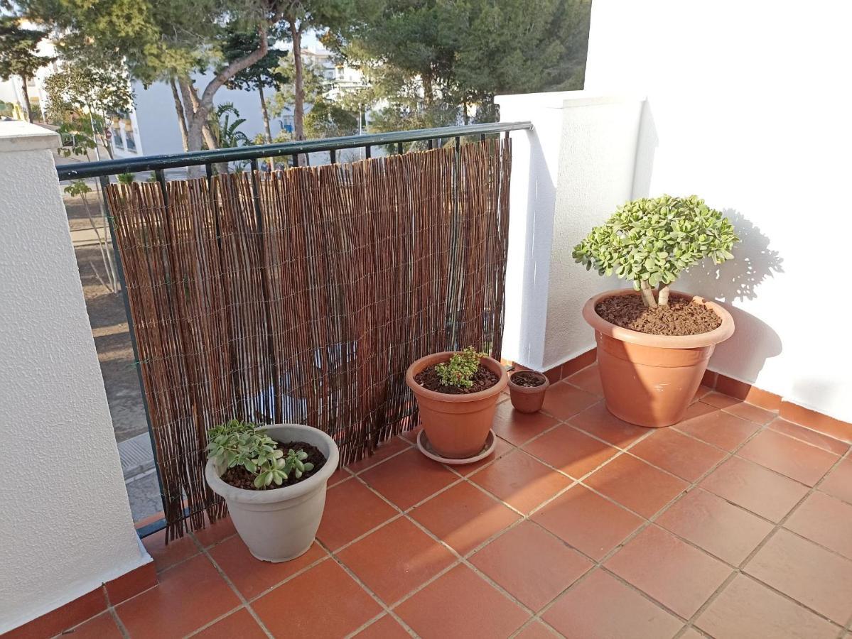 Apartamento Zona Atalaya con garaje y WIFI GRATIS cerca de la playa La Fontanilla Conil De La Frontera Exterior foto