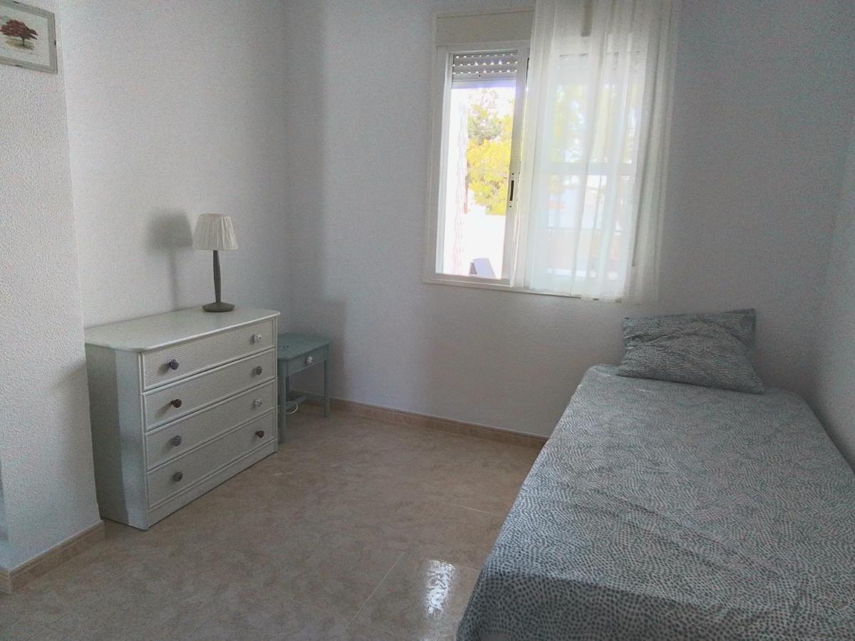 Apartamento Zona Atalaya con garaje y WIFI GRATIS cerca de la playa La Fontanilla Conil De La Frontera Exterior foto